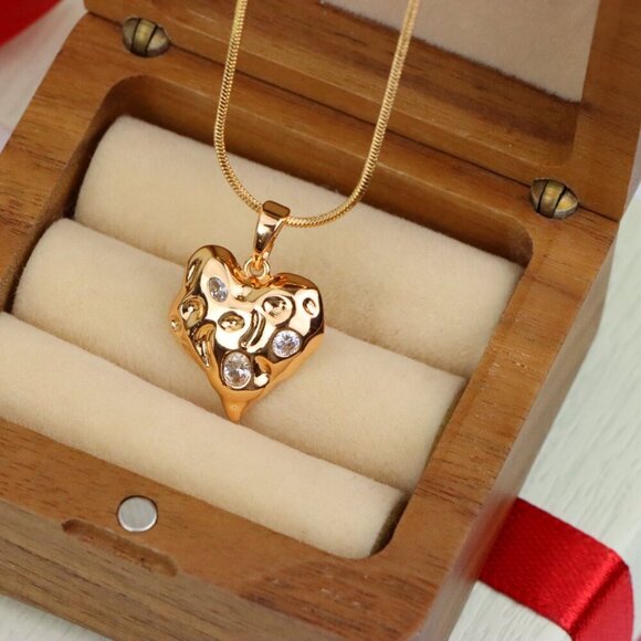 "Textured Rose Gold Heart Pendant with Sparkling Crystal Accents, XPPT1522 - Picture 8 of 13